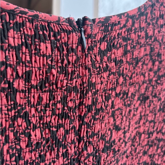 🆕🌹Lost+Wander Black Mauve Floral Smocked Mini Dress Long Sleeve Ruffle Hem SizeM - Picture 8 of 16